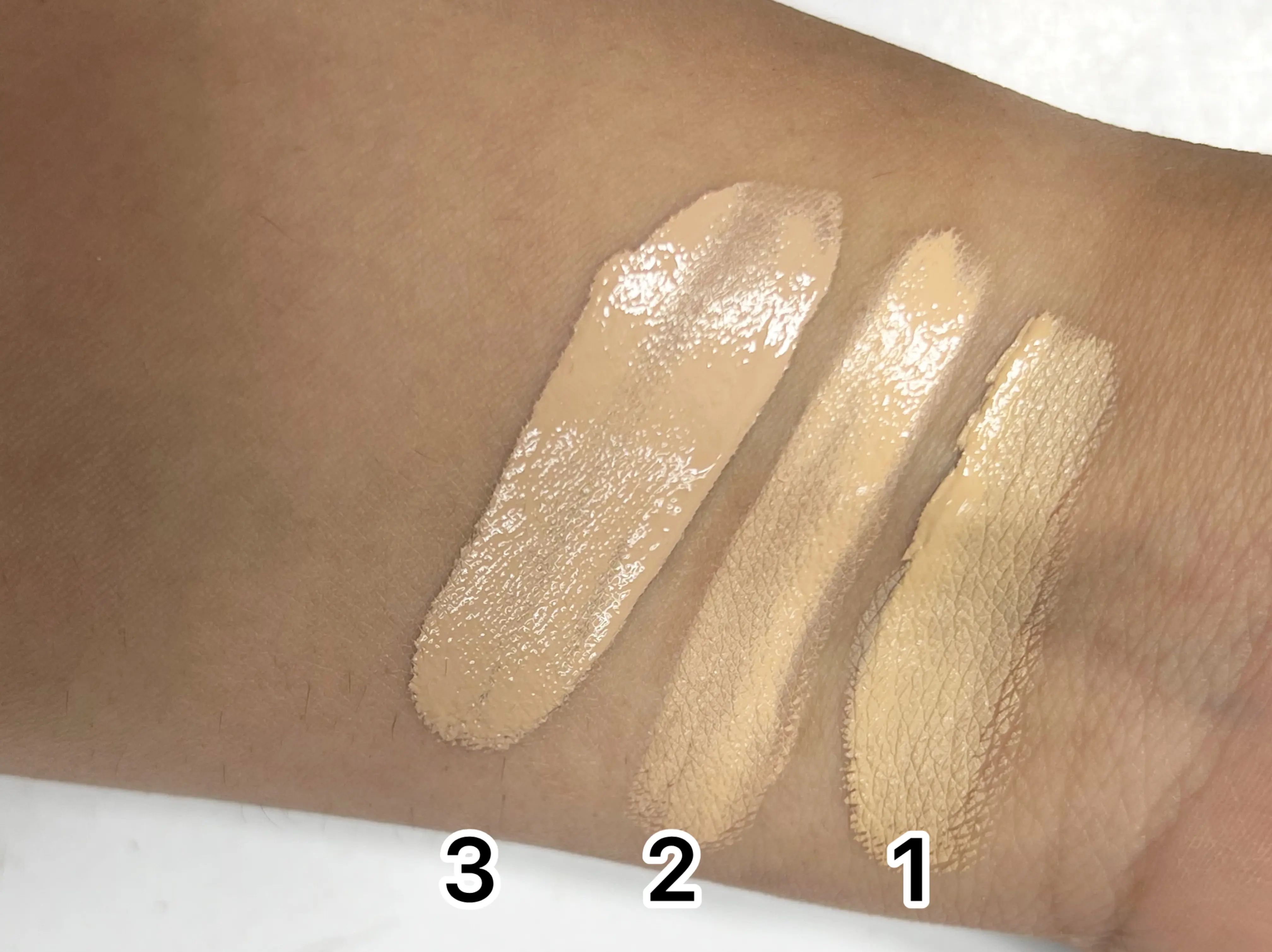 کرم پودر پمپی کامفیز مدل Essence وزن 45 گرم